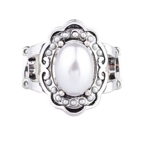 Metro Marina Silver Ring Pearl Paparazzi Silver-Tone White Pearl Oval Ring